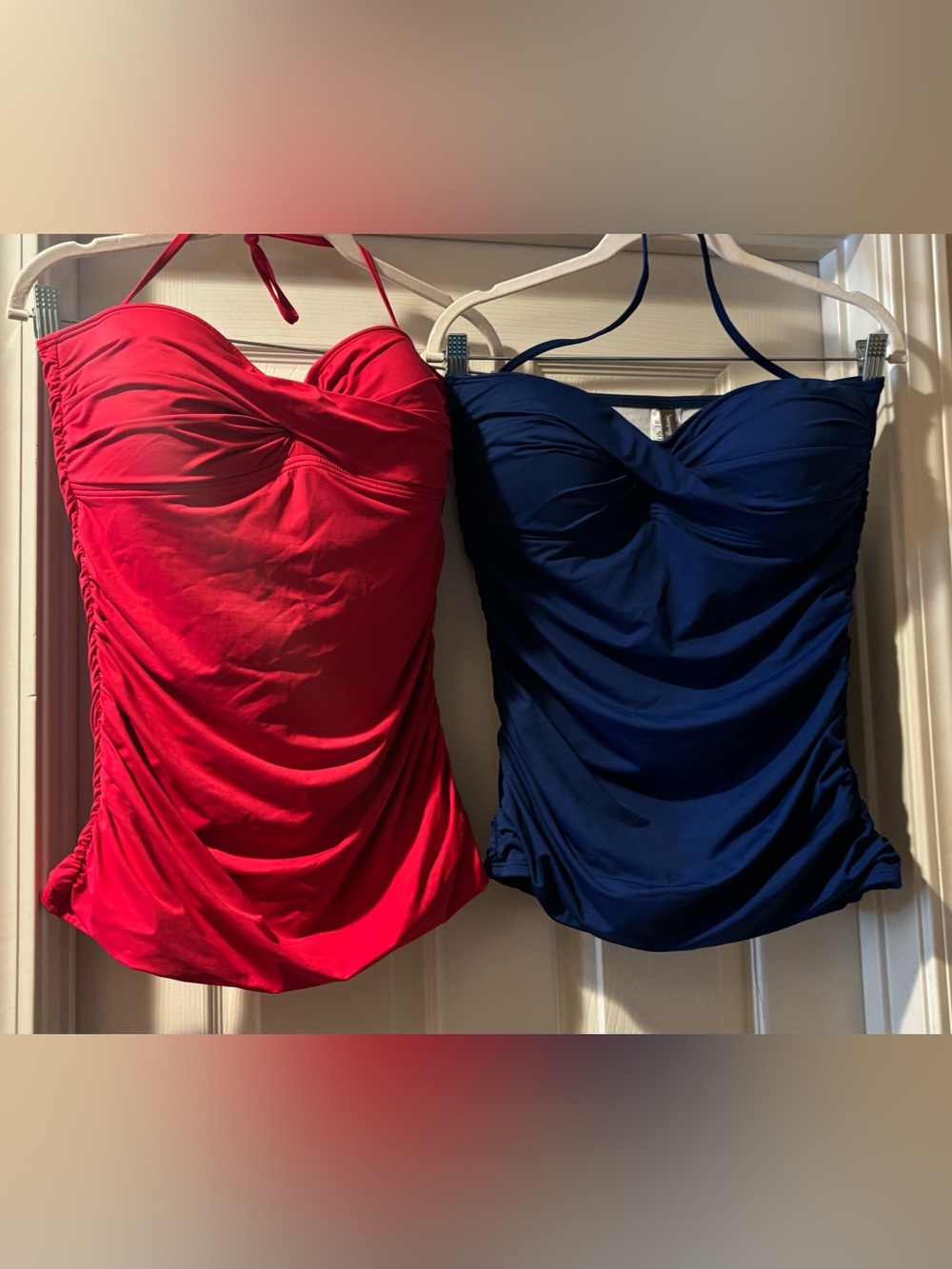 To like new Tommy Bahama swim tops large strapless